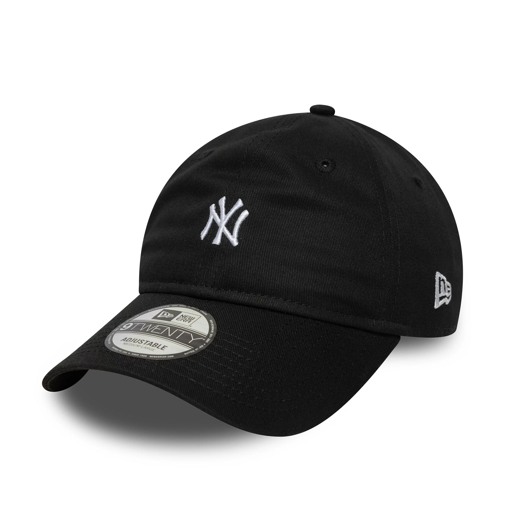 This is a New York Yankees MLB Mini Logo Black 9TWENTY Adjustable Cap 1