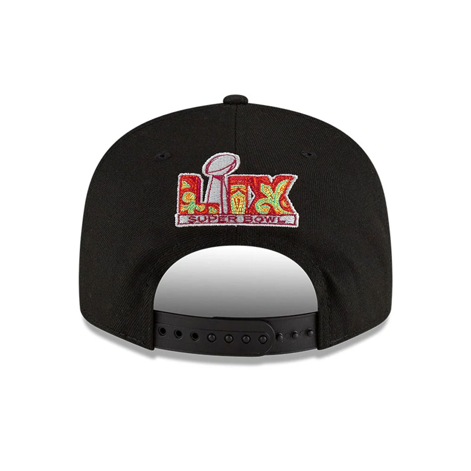 This is a Kansas City Chiefs Super Bowl 2025 On Field Black Split Panel 9FIFTY Snapback Cap 2