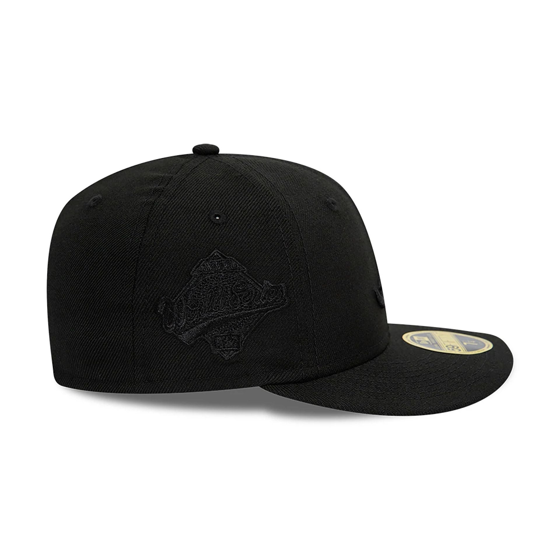 This is a Atlanta Braves MLB Black on Black 59FIFTY Low Profile Cap 7