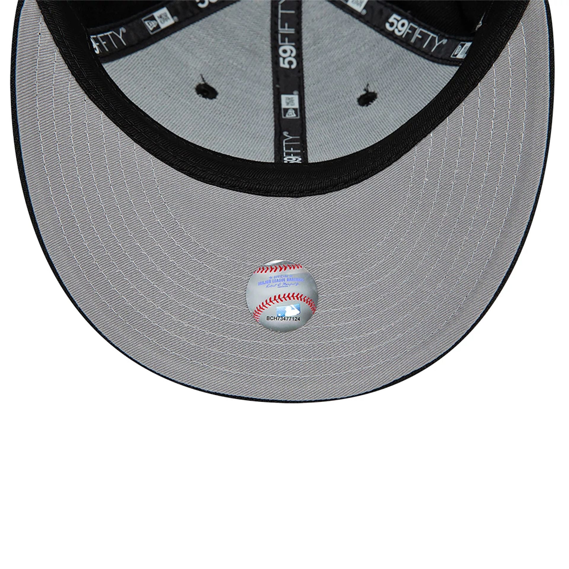 This is a Chicago White Sox MLB Black Low Profile 59FIFTY Fitted Cap 2