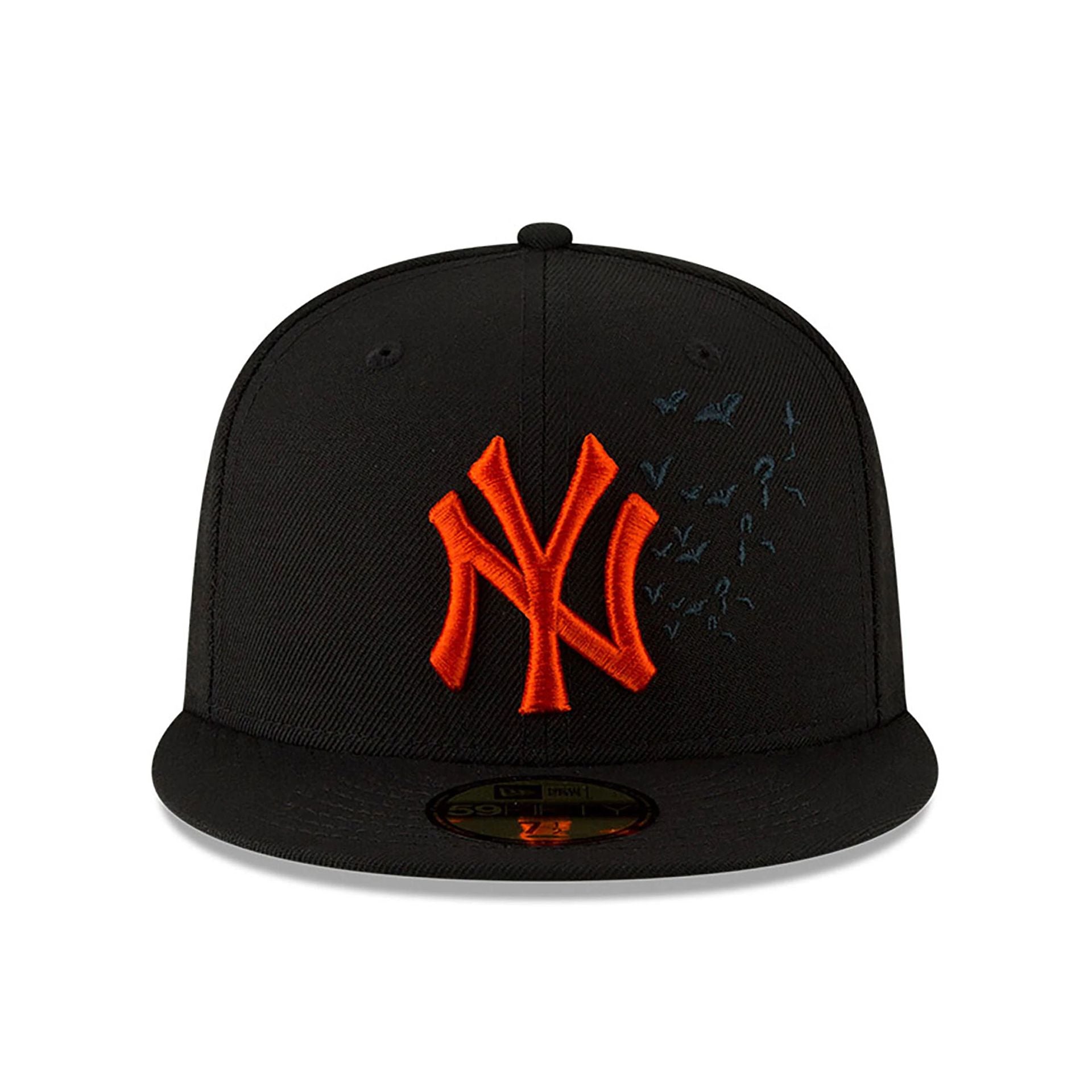 This is a New York Yankees Halloween Bats Black 59FIFTY Fitted Cap 2