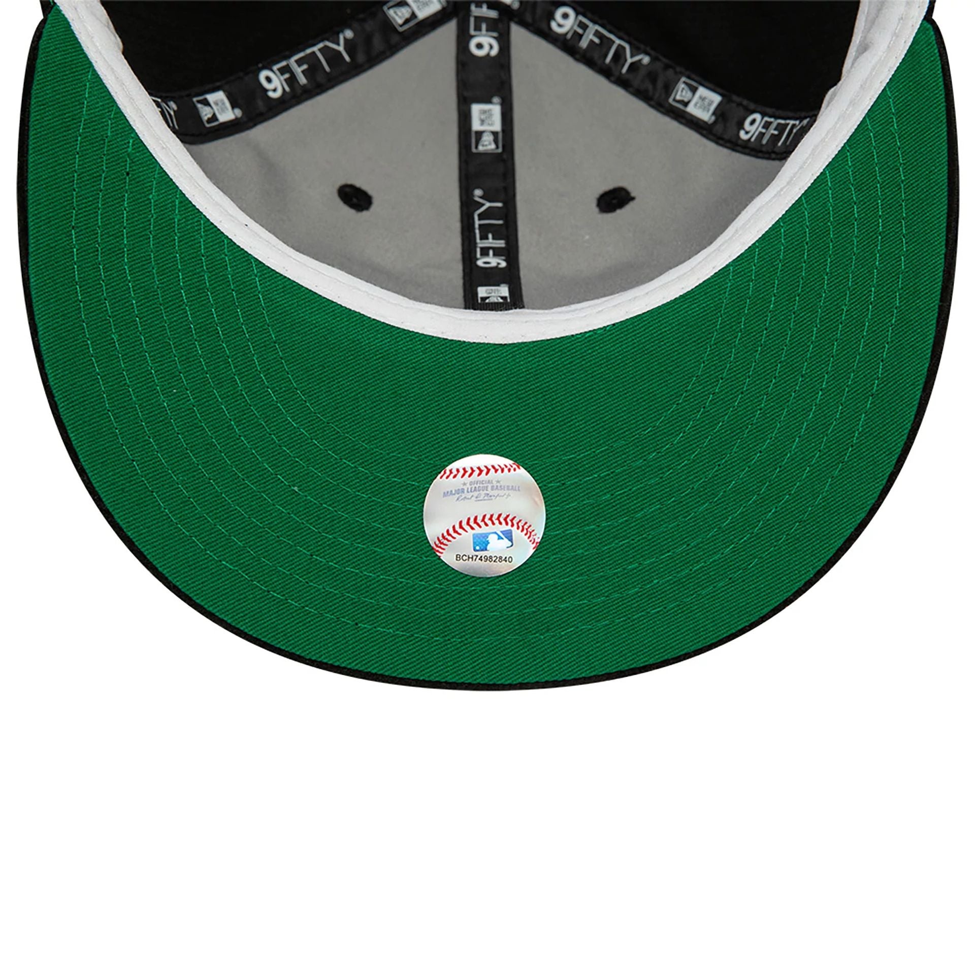 This is a MLB World Series 1997 Patch Black Retro Crown 9FIFTY Snapback Cap 2