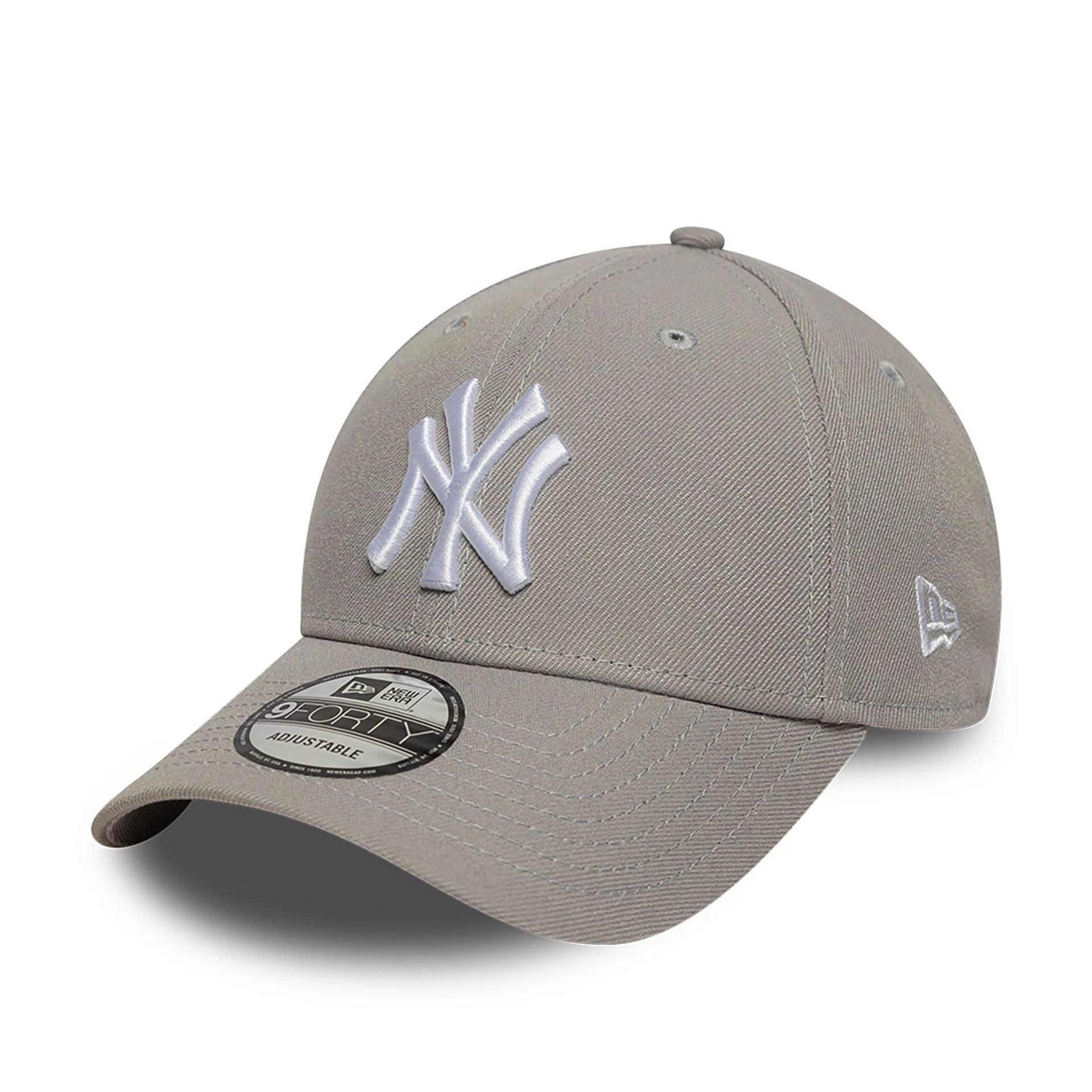 This is a New York Yankees Essential Pack Grey 9FORTY Snapback Cap 1