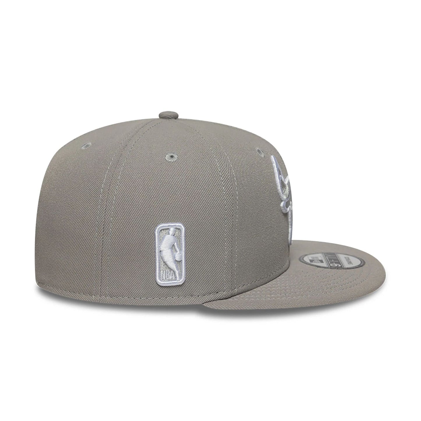 This is a Chicago Bulls Grey 9FIFTY Snapback Cap 4