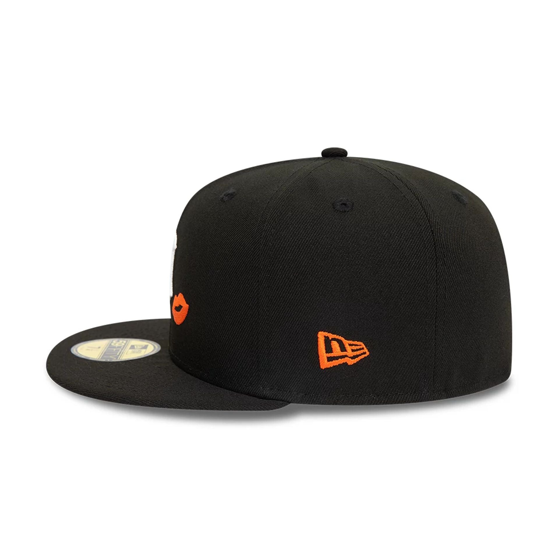 This is a Detroit Tigers MLB Lips Black 59FIFTY Fitted Cap 6