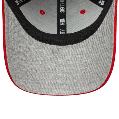 This is a New Era Essential Red 39THIRTY Stretch Fit Cap 2